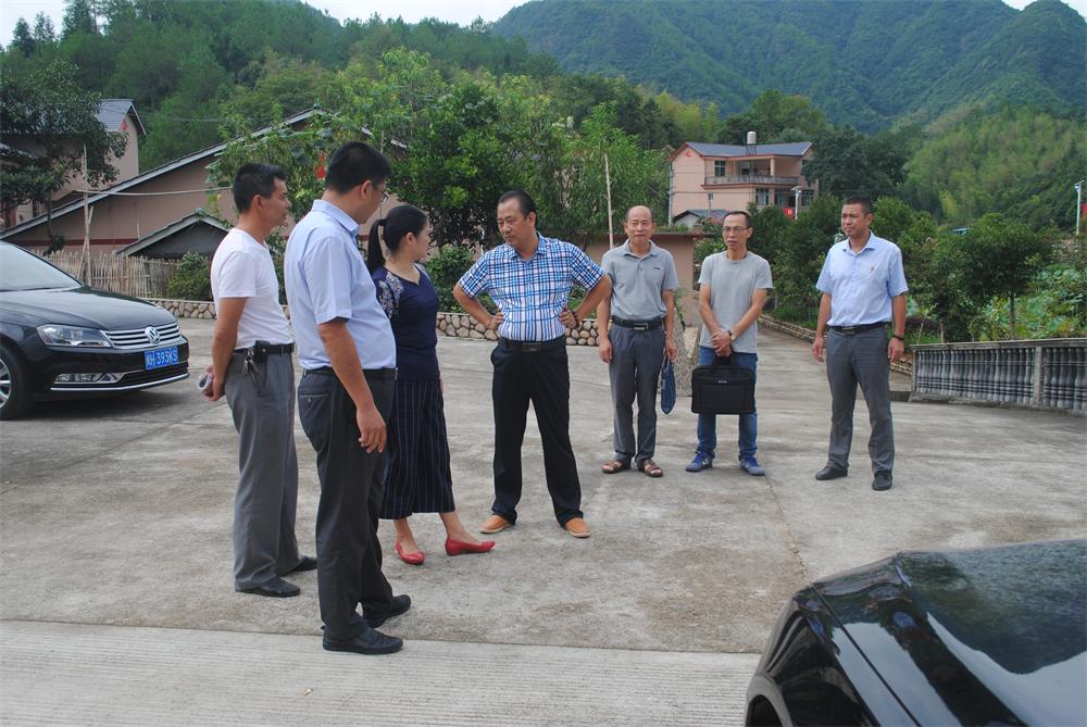 福建易順建筑工程有限公司“互動(dòng)聯(lián)動(dòng)、掛鉤幫扶”招沙甲村貧困戶(hù)捐贈(zèng)儀式