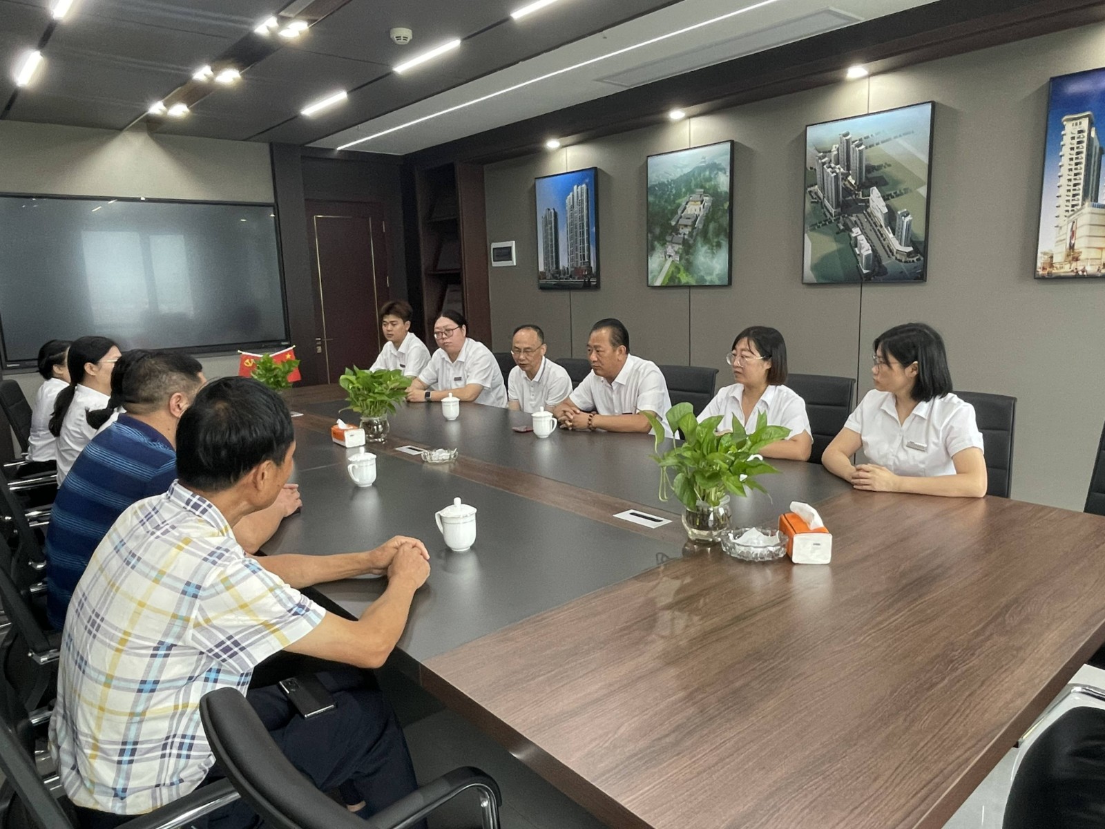松溪縣人民法院深入企業(yè)，提供貼心指導助力企業(yè)發(fā)展